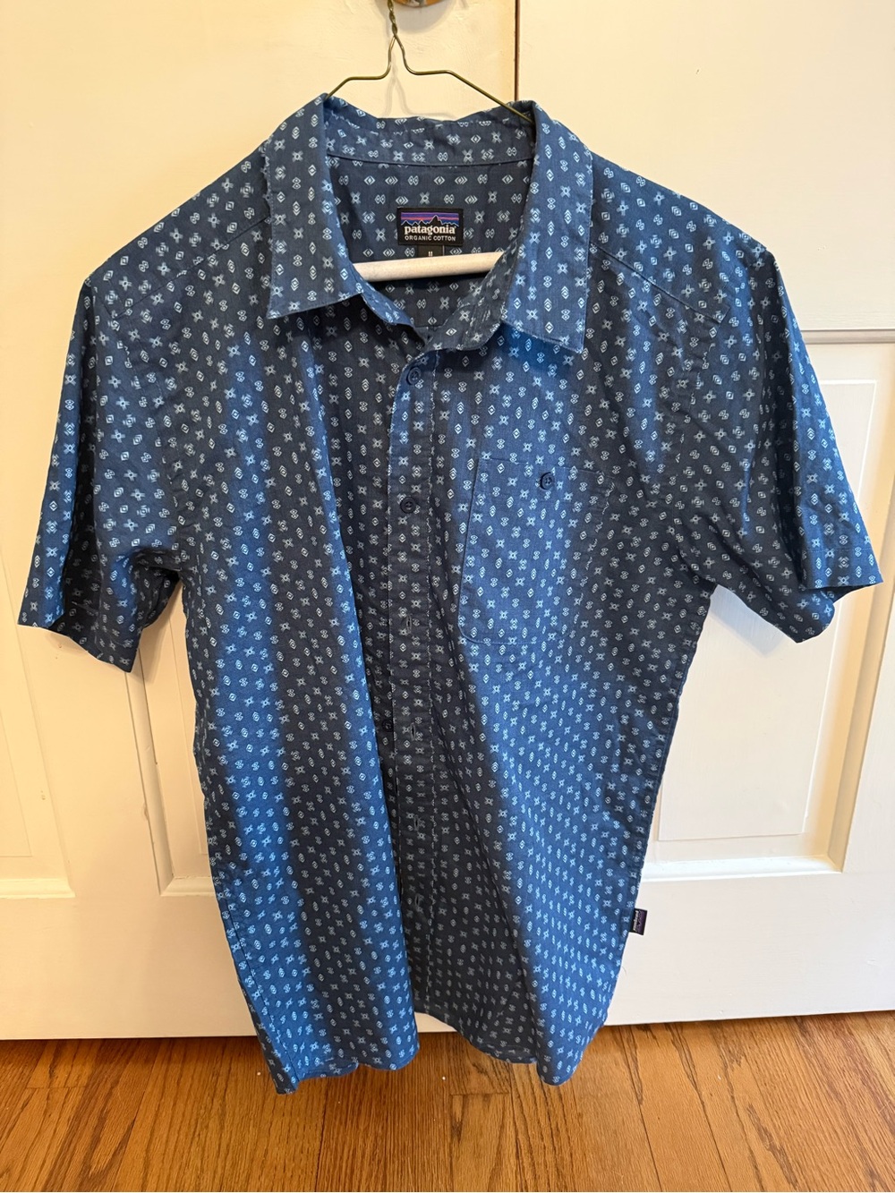 Patagonia Men's Blue Short-Sleeve Button-Up with Tiny White Floral Print